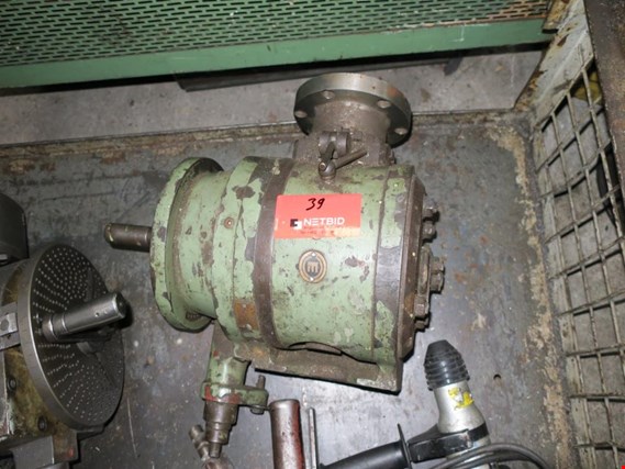Used Dividing head for Sale (Auction Premium) | NetBid Industrial Auctions